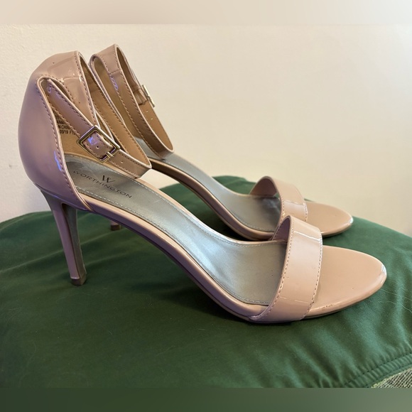 Worthington Women’s Strappy Heels
Beige/Nude-Sz 10M
3”Heels Excellent Condition - Picture 1 of 8